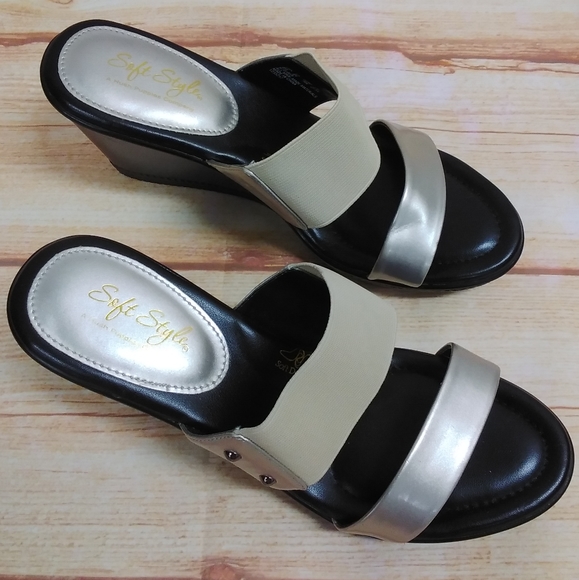 Soft Style Slip On Heel - Picture 4 of 4